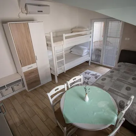 Milena Apartment *