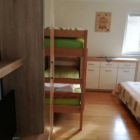 Apartment Milena Pinezici (Krk)