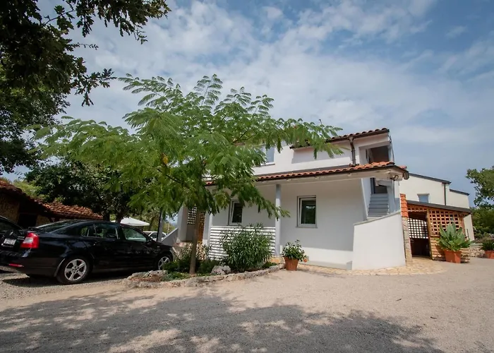 Milena Apartment *