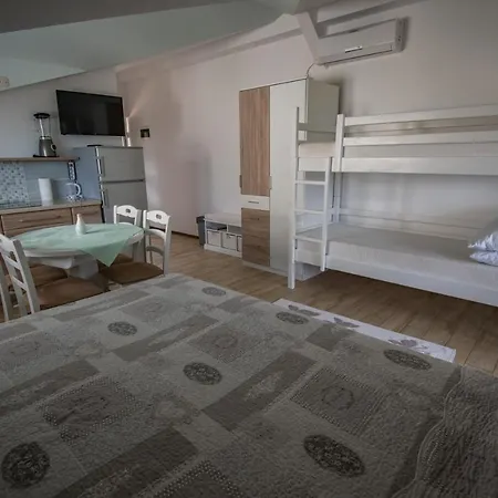 Milena Apartment Pinezići